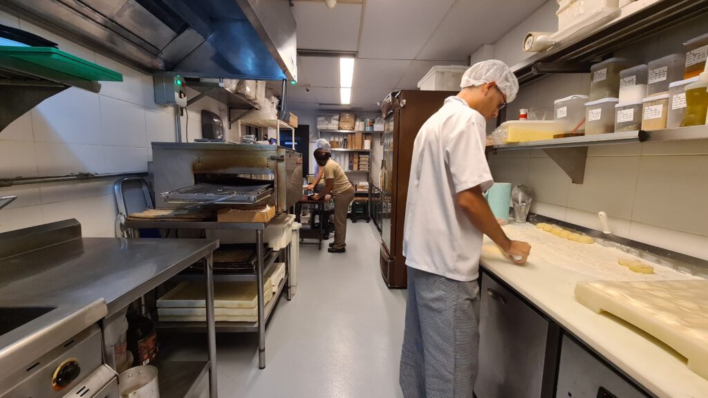 A Revolução das Dark Kitchens: O Futuro do Delivery no Brasil