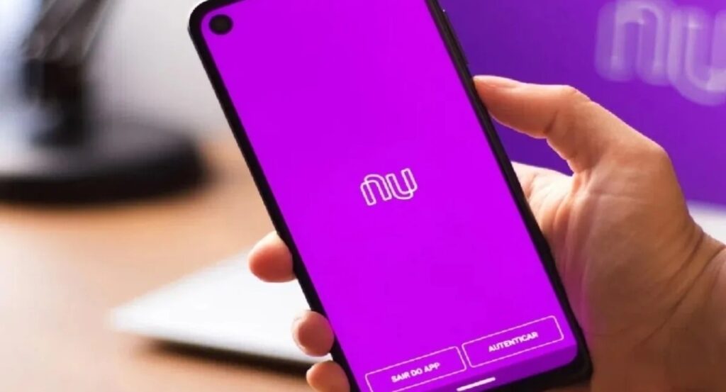 Nubank Adere à Febraban: Estratégia e Implicações no Setor Bancário
