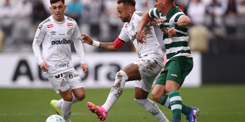 Atuação Discreta de Atacante Complica Situação do Santos e Impulsiona Coritiba