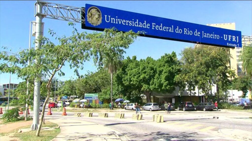 Paralisação na UFRJ: Estudantes Protestam Contra Assédio e Condições Precárias