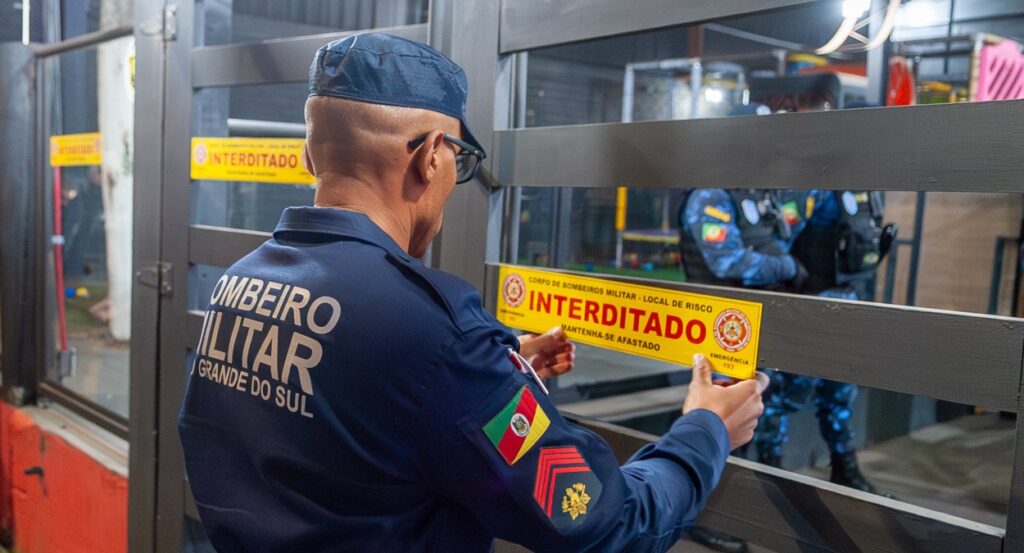 Fiscalização Fecha Restaurante Irregular em Canoas