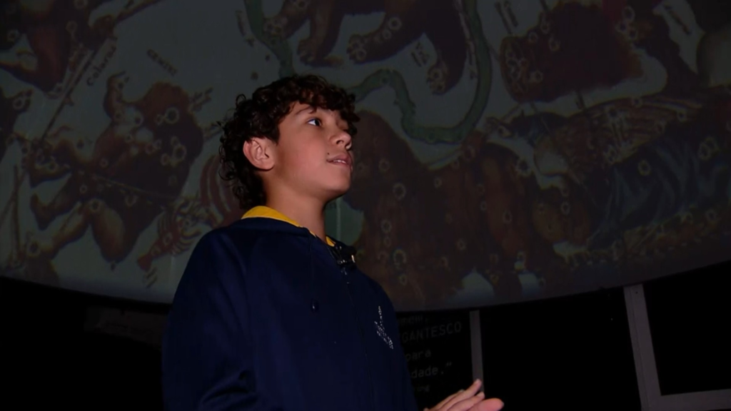 Jovem Gênio de 12 Anos Inicia Jornada Universitária em Caxias do Sul