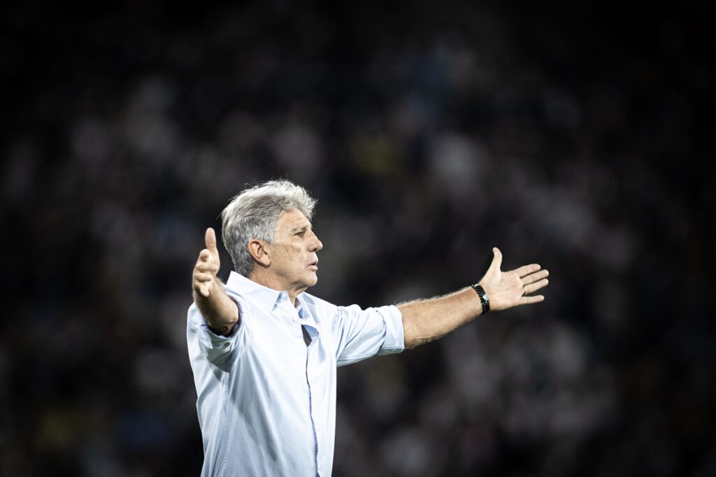 Vasco Enfrenta Internacional com Desfalques: Thiago Mendes e Johan Rojas Suspensos